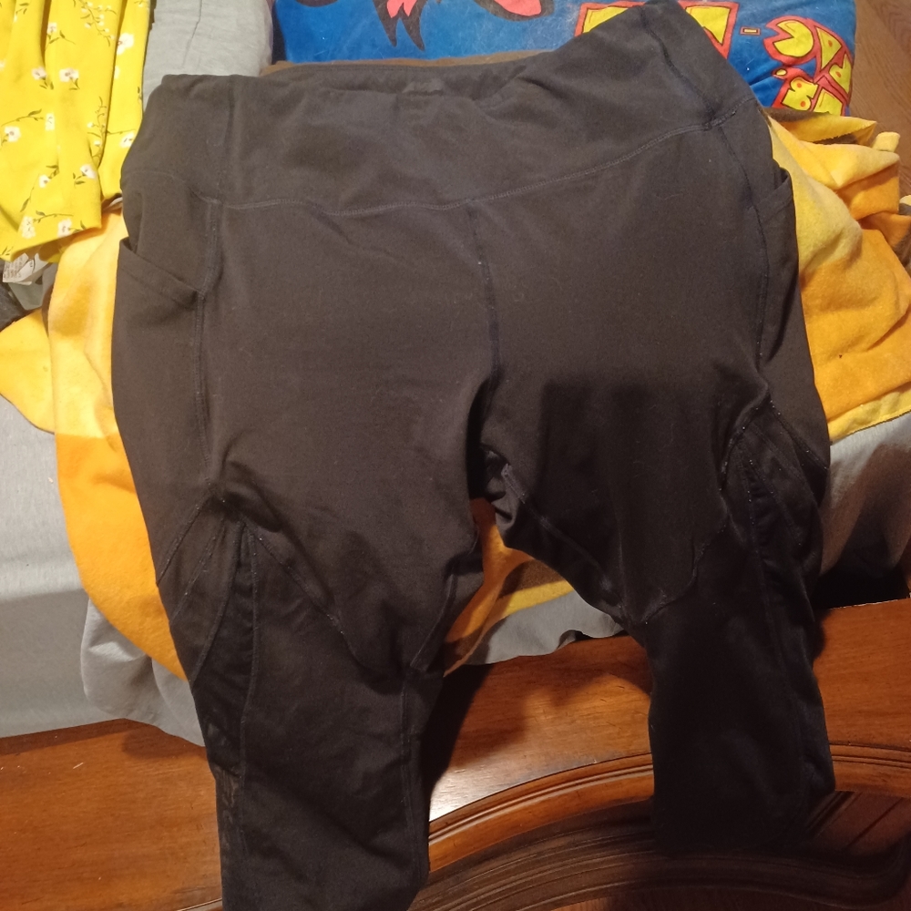 Avia capri leggings